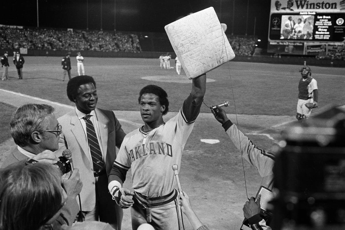 Rickey Henderson is born in Chicago, Illinois