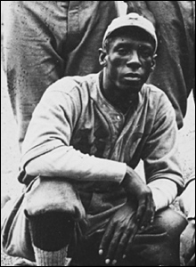 Cuban pitcher Jose Mendez throws a no-hitter for 8 2/3 innings in an exhibition game against the Cincinnati Reds