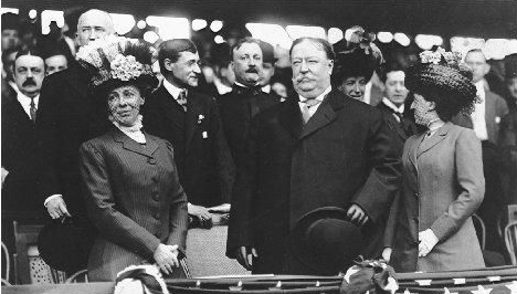 President William Howard Taft attends two games in one day