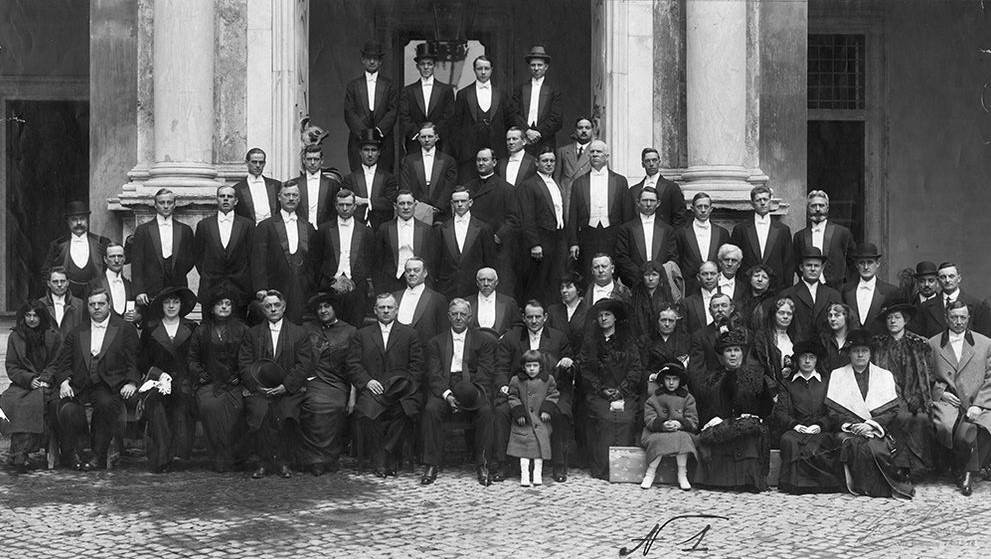 world tourists arrive in Rome where they stage a demonstration of the game of baseball