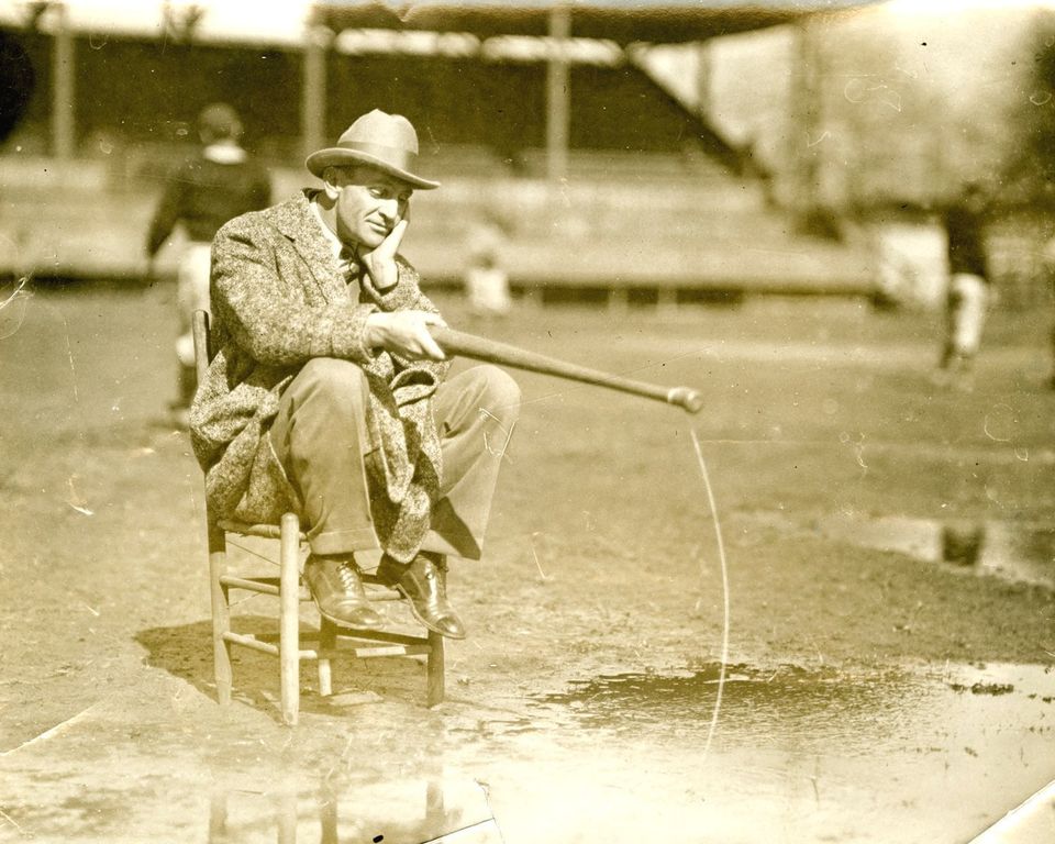 Casey Stengel is traded from the last-place Phils to the second-place Giants, along with IF Johnny Rawlings and P Red Causey for IF Goldie Rapp and outfielders Lance Richbourg and Lee King.