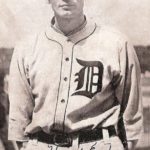 Detroit Tigers pitcher Howard Ehmke wins the American League's shortest game ever when he defeats the New York Yankees, 1 - 0, in one hour, thirteen minutes. With no outs and two on in the 5th inning‚ the Yanks fail to capitalize as Ping Bodie falls for the hidden ball trick applied by 2B Ralph Young.