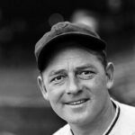 Waite Hoyt, now with the Pittsburgh Pirates, has a one-hitter against the Boston Braves, winning, 5 - 0.