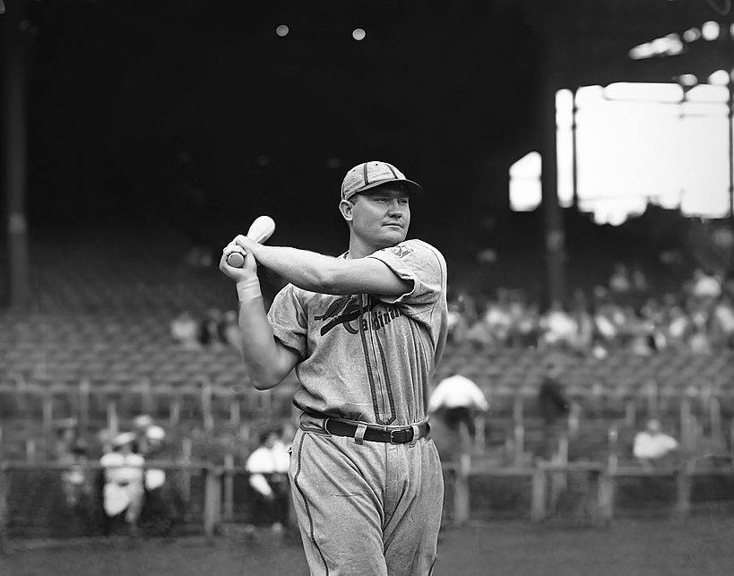 Johnny Mize equals a National League record with four extra-base hits - a double, a triple, and two home runs