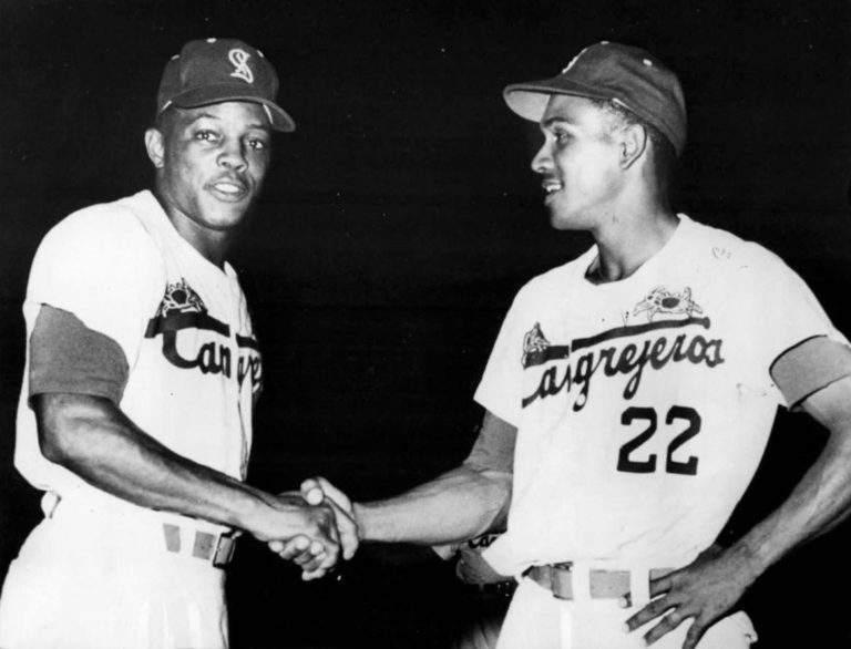 San Francisco Giants outfielder Willie Mays and teammate pitcher Ruben Gómez get into a brawl