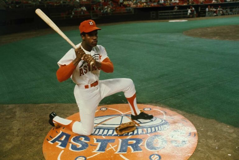 Cesar Cedeno drills two homers and drives in five to pace Houston past Atlanta, 7-0