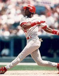 The St. Louis Cardinals, needing help due the departures of infielder Shawon Dunston and outfielder Eric Davis, sign their first free agents of the off-season: outfielders Bobby Bonilla, Bernard Gilkey and John Mabry, and infielder Shane Andrews.