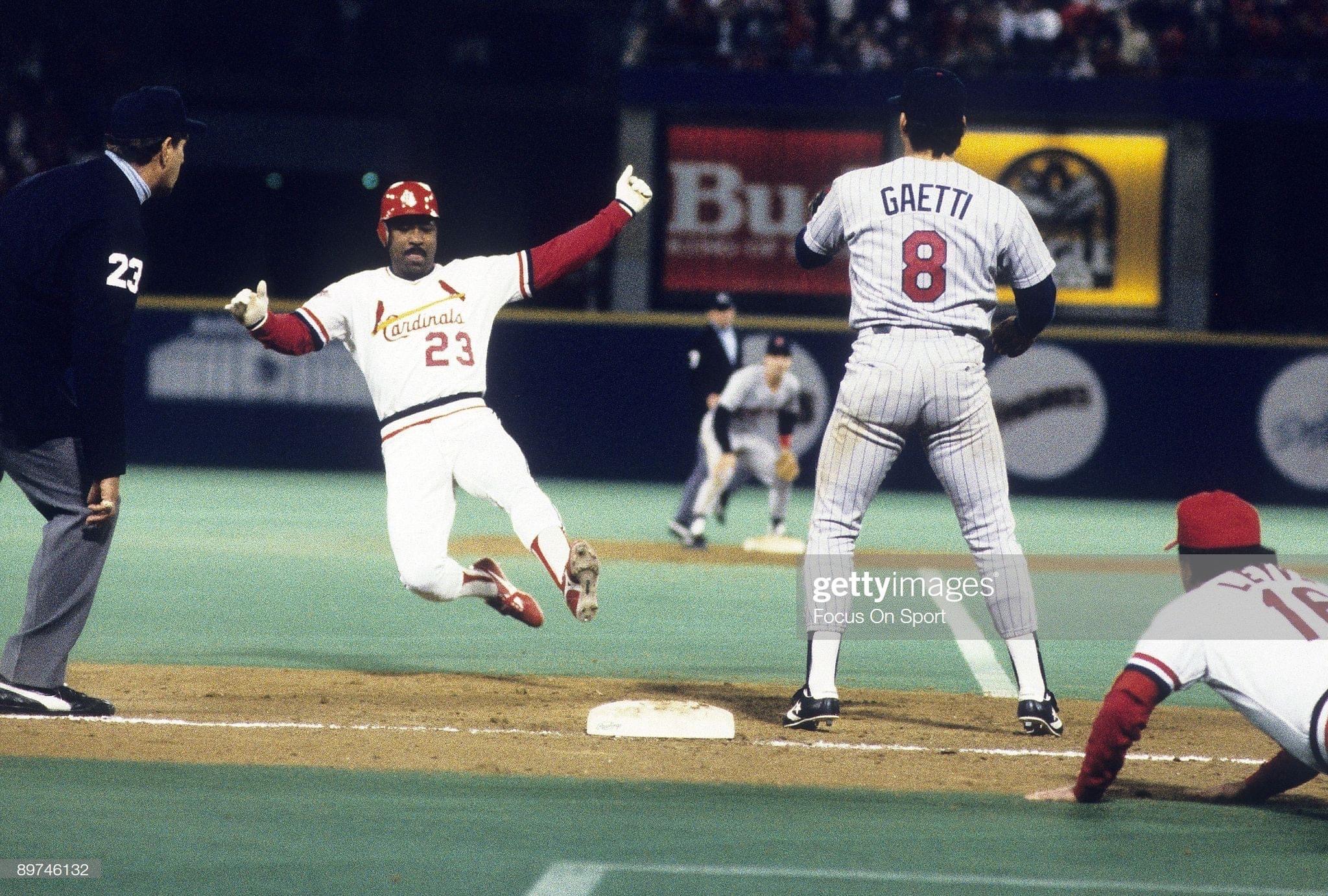 St. Louis Cardinals win their third straight home game, 4 - 2, against the Minnesota Twins, and take a 3-2 lead in the World Series.