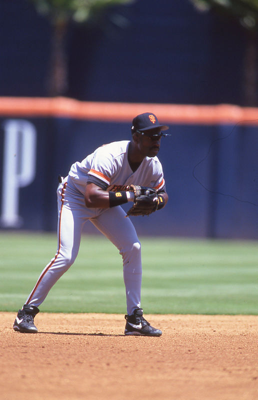 Shawon Dunston makes 4 errors in one game