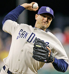 Trevor Hoffman announces his retirement after 18 seasons