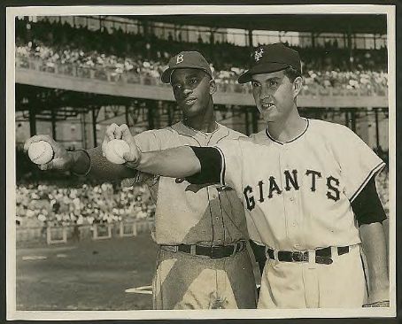 Ray Katt commits a major league record four passed balls in one inning