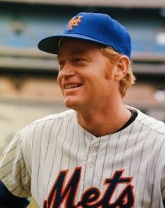 Rusty Staub acquired by New York Mets