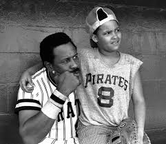 Hall of Famer Willie Stargell dies at the age of 61