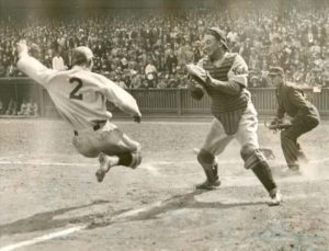 Phillies’ Dick Bartell attempting an inside-the-park home run, baring down on Cubs catcher Gabby Hartnett at the Baker Bowl, 9/17/1932.