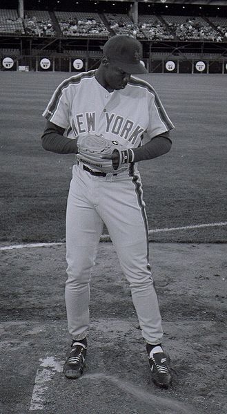 Dwight ‘Doc’ Gooden fans Cub Ron Cey for his 228th strikeout, setting a National League rookie record