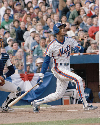 Darryl Strawberry drives in 7 and leads the Mets