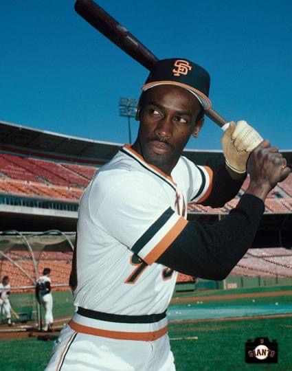 Chili Davis is first Giant switch hitter to hit homers from both sides of the plate in the same game