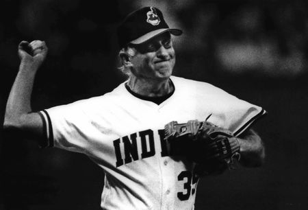 Phil Niekro becomes the 3rd man to start 700 games