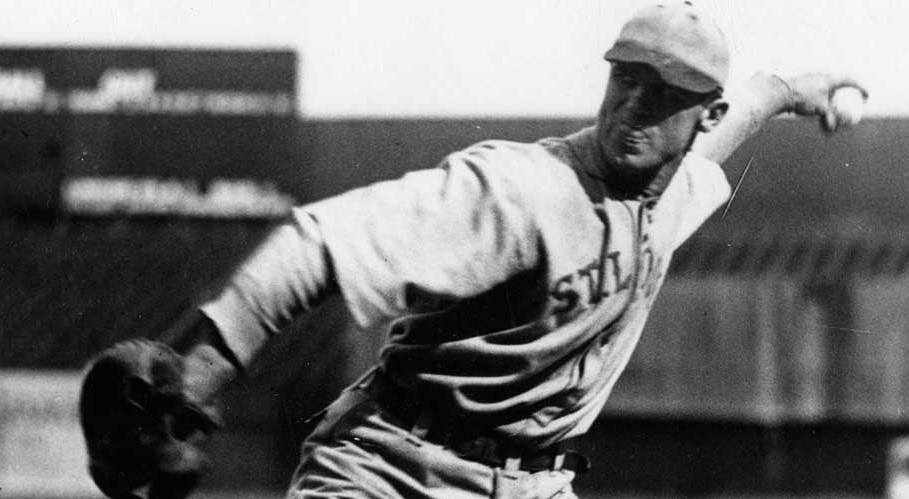 George Sisler pitches to two Yankees in the 6th inning