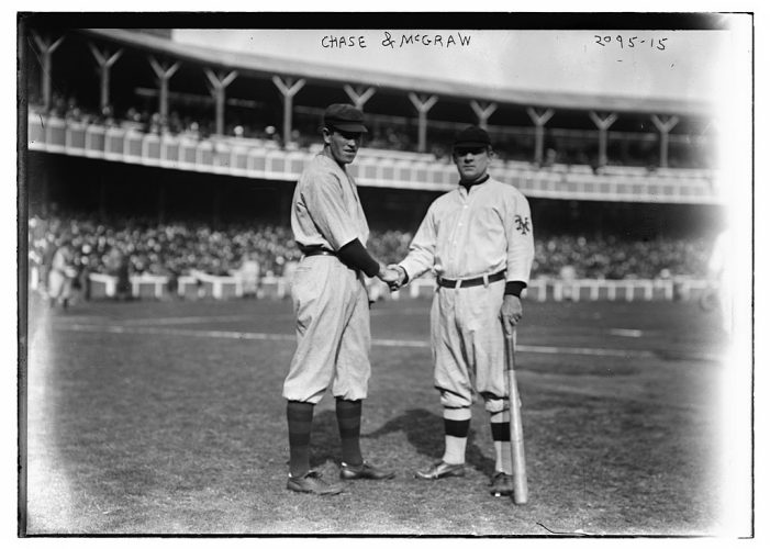 1024px-Hal_Chase,_New_York,_AL_&_John_McGraw,_New_York,_NL_(baseball)_LCCN2014688676