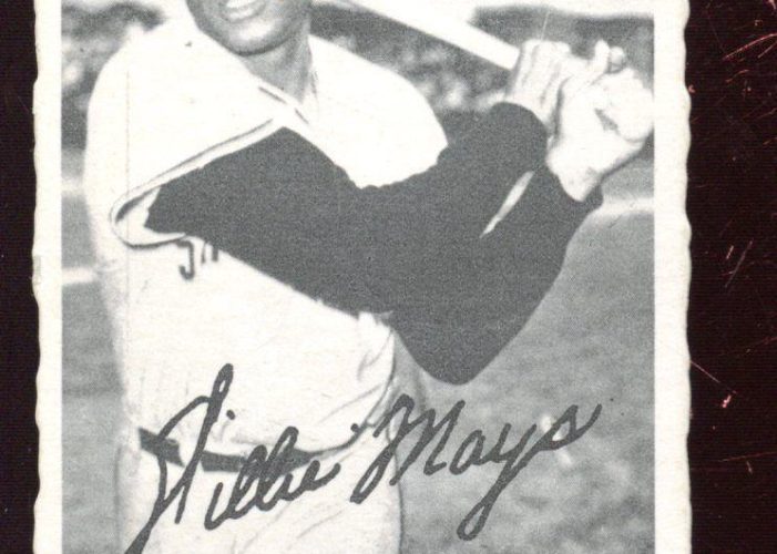 1969 O-Pee-Chee Deckle Edge Baseball Card Insert Willie Mays EXMT