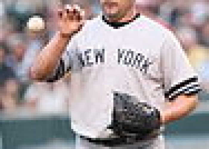 94px-062707_267_Roger_Clemens