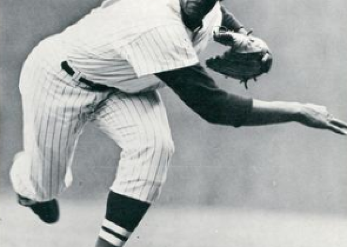 Bennie_Daniels_wins_the_100,000th_game_in_major_league_history