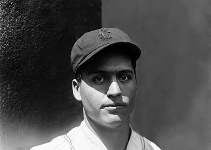 Billy Herman sets National League fielding records