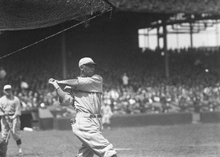 Ken Williams hits his 26th homer, one of three Brownie bombs.