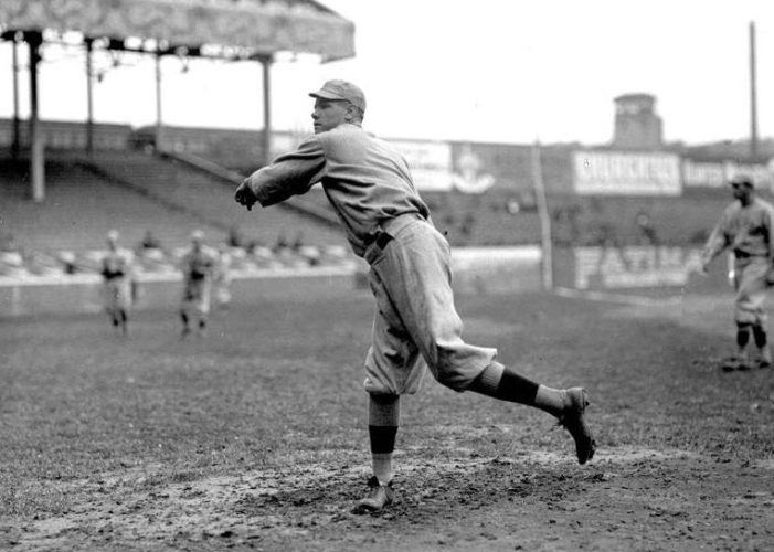 babe ruth pitching