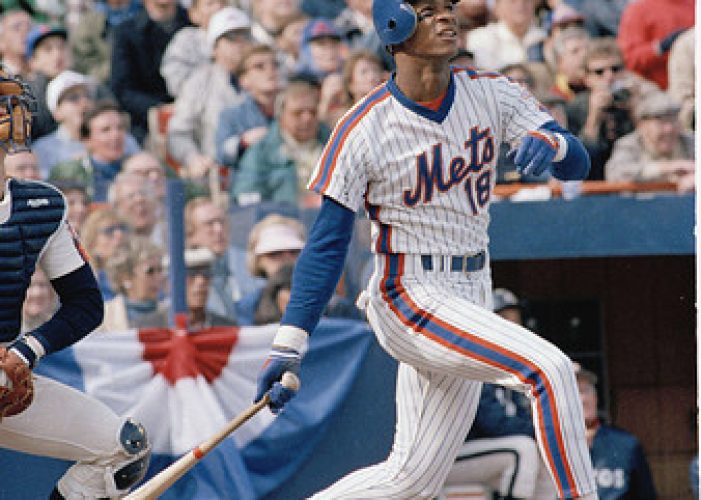 darryl-strawberry-goes-deep